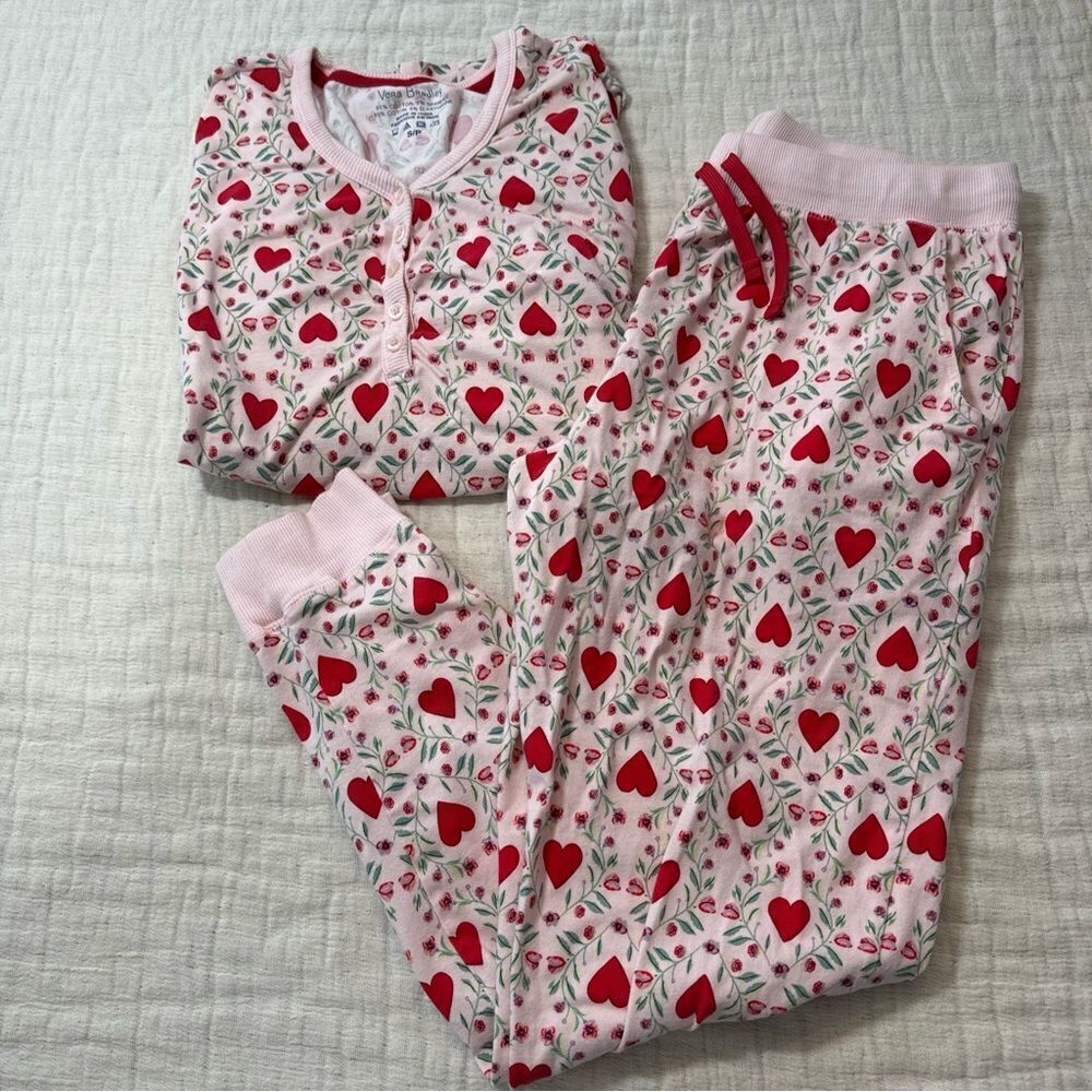 Vera Bradley Long-Sleeved Pajama Shirt in Imperial Hearts Pink Size Small & Med